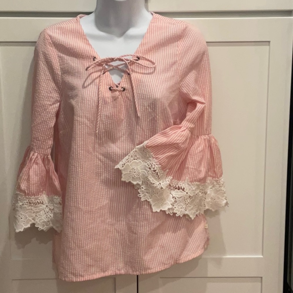BENETTON Seersucker Pink/White Stripe Lace-up Lace Bell Sleeve Womens Top Sz S